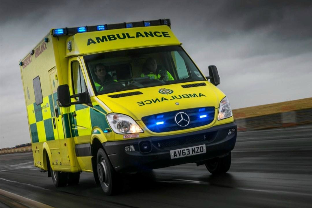 Ambulance-paramedics-2884880829.jpg